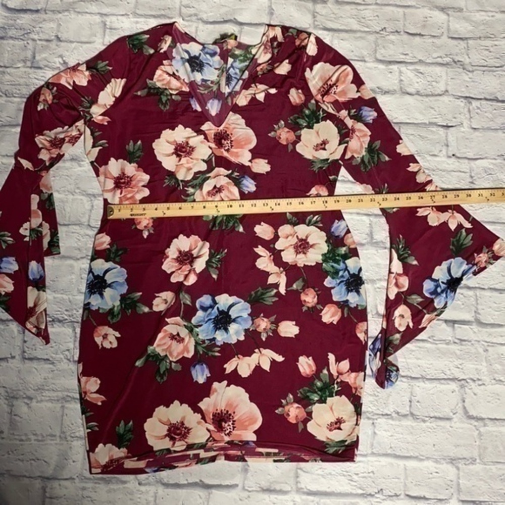 Forever 21 plus 3x floral dress long flowy sleeves